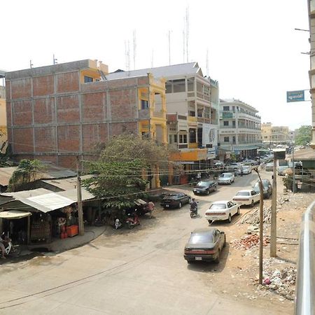 Shang Hai Guesthouse Battambang Eksteriør bilde